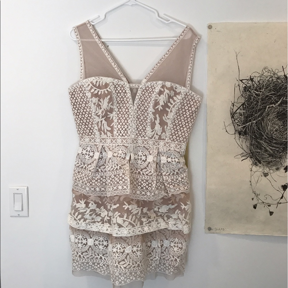 NWT BCBGMAXAZRIA Fola Tiered Dress 12