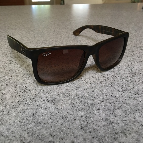 Ray ban Wayfarers - Picture 2 of 6