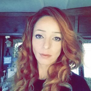 Meet your Posher, Carla