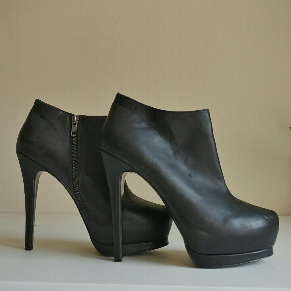 STEVE MADDEN 5" booties