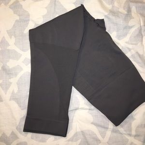 Lululemon Athletica Shaping Leggings