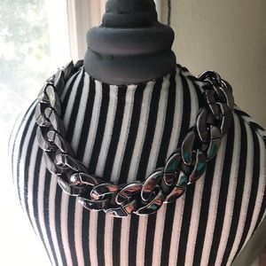 Metal link necklace