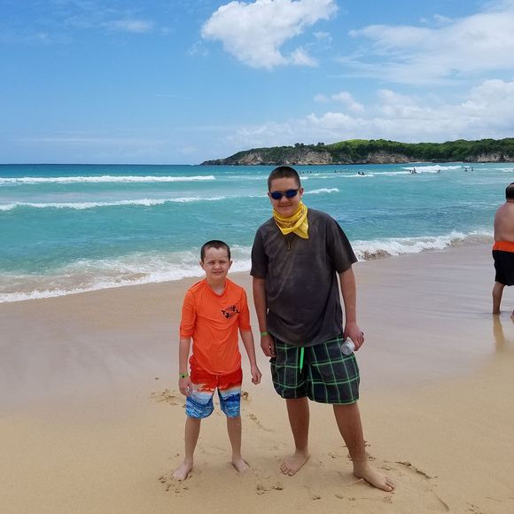 Meet your Posher, Melissa - Picture 1 of 1