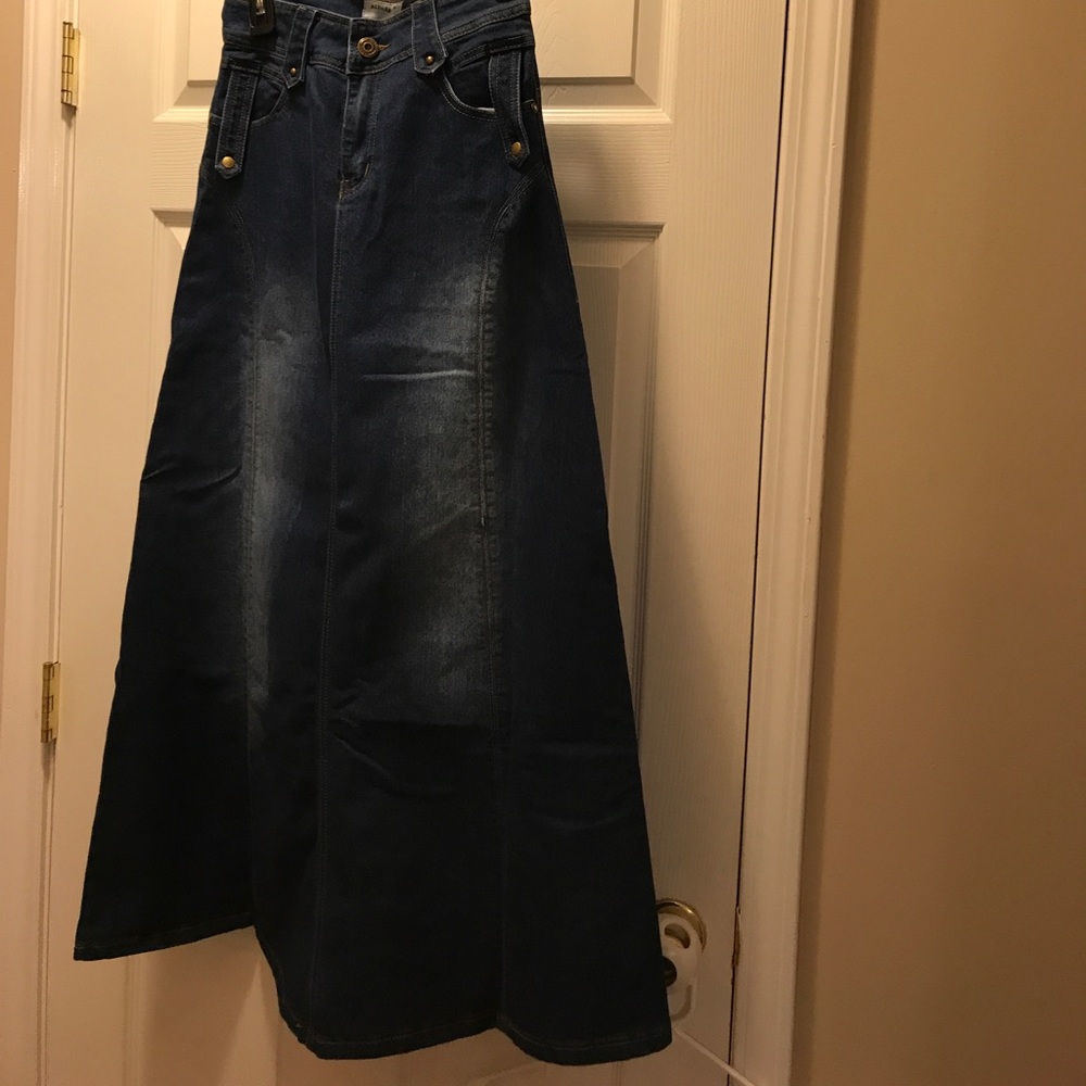 Skirt