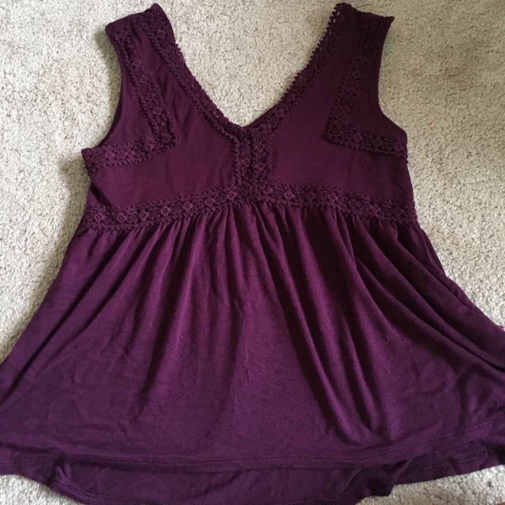 Low-V purple tank top