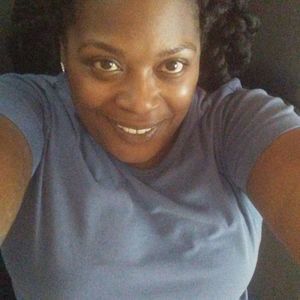 Meet your Posher, Latisha