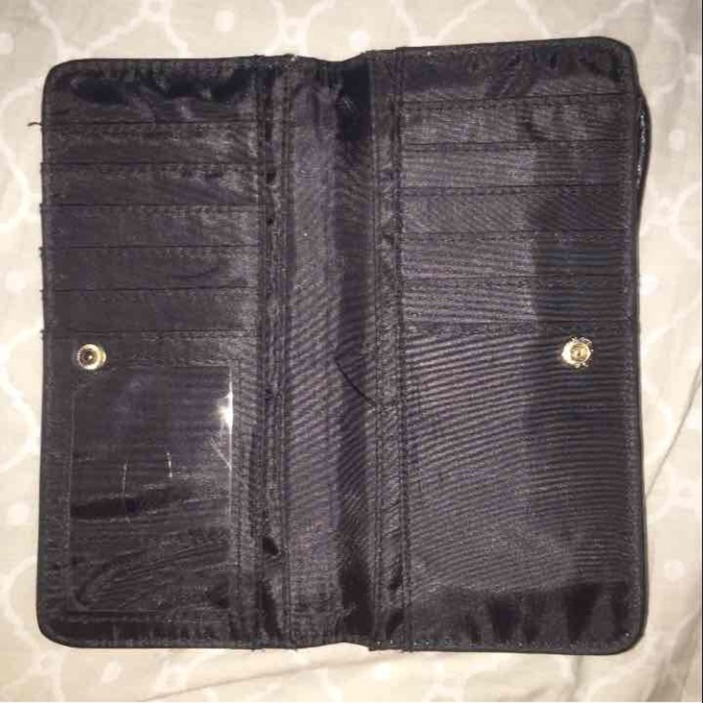 Wallet - Picture 2 of 4