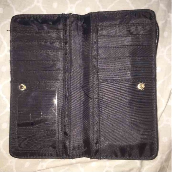 Wallet - Picture 2 of 4