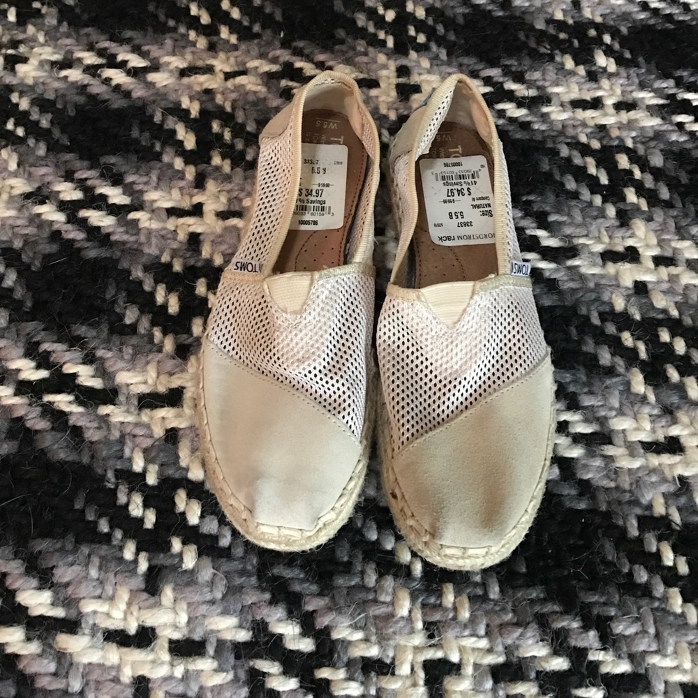 Cream Colored Toms