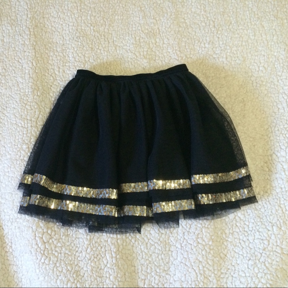 Girls skirt and camisole.