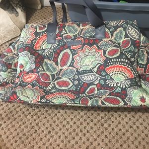 Spacious Vera Bradley luggage bag-normadic pattern
