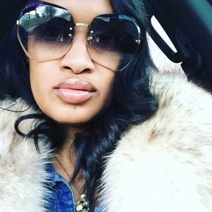 Meet your Posher, Stacie