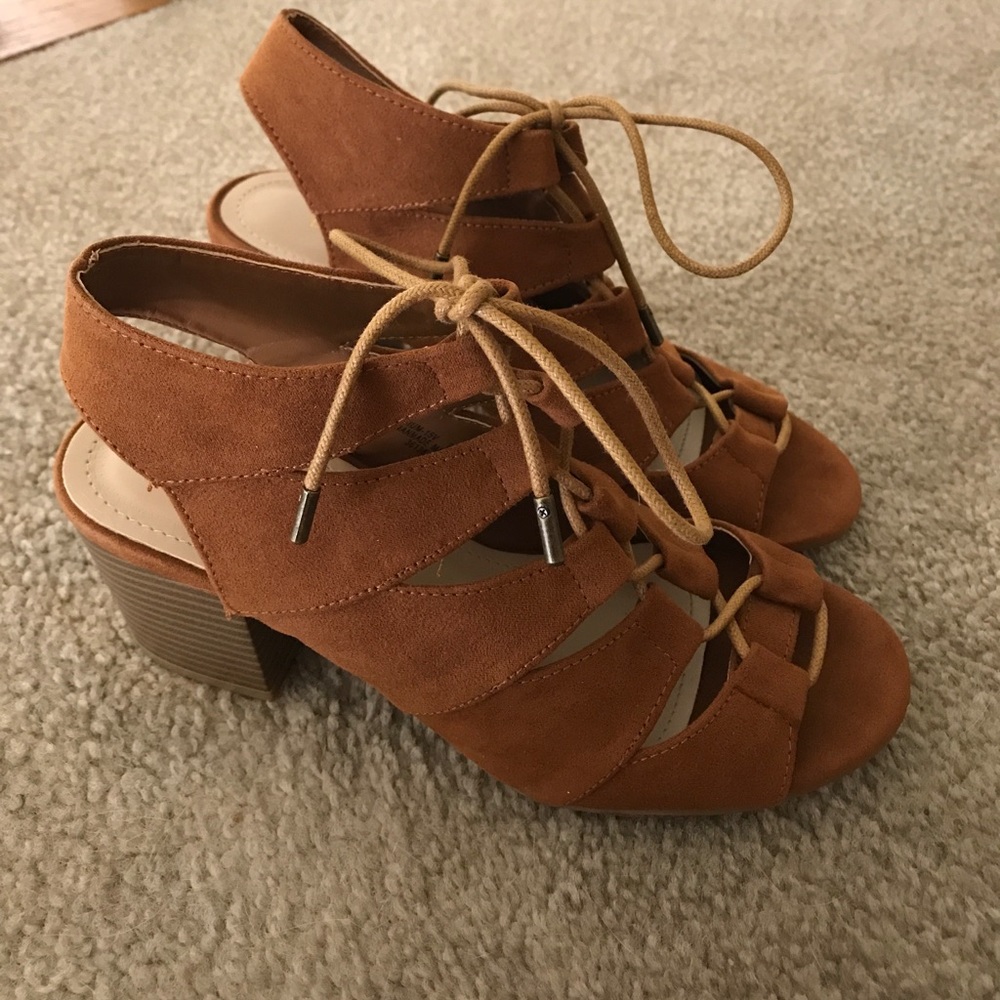 🔶Brown lace up heel sandal🔶