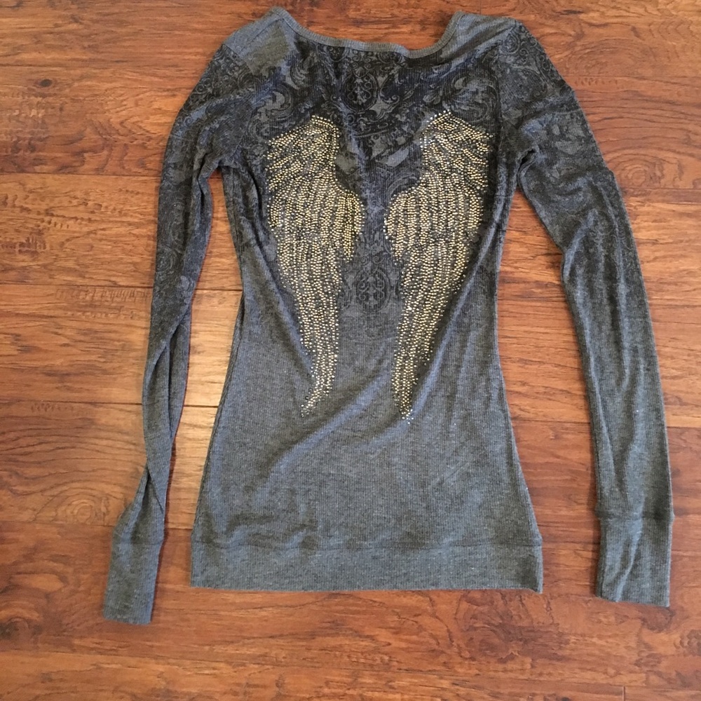 Long sleeve v neck