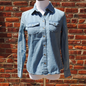 Banana Republic Demin Button Up Size S
