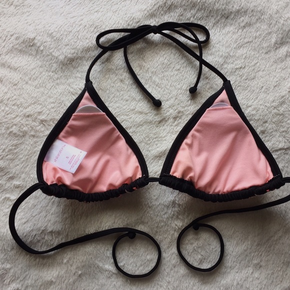 🌸 Embroidered Bikini Top 🌸 - Picture 3 of 3