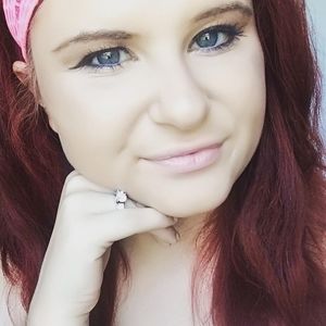 Meet your Posher, Jena