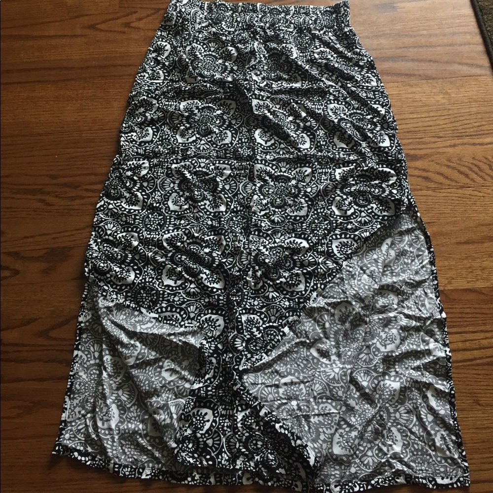 Old Navy Long Skirt Size M