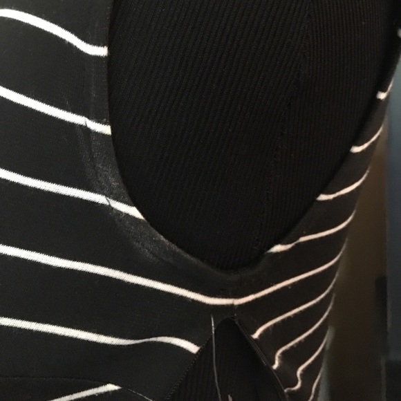 Taylor Pleated Dress - Picture 5 of 7