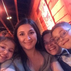 Meet your Posher, Samantha