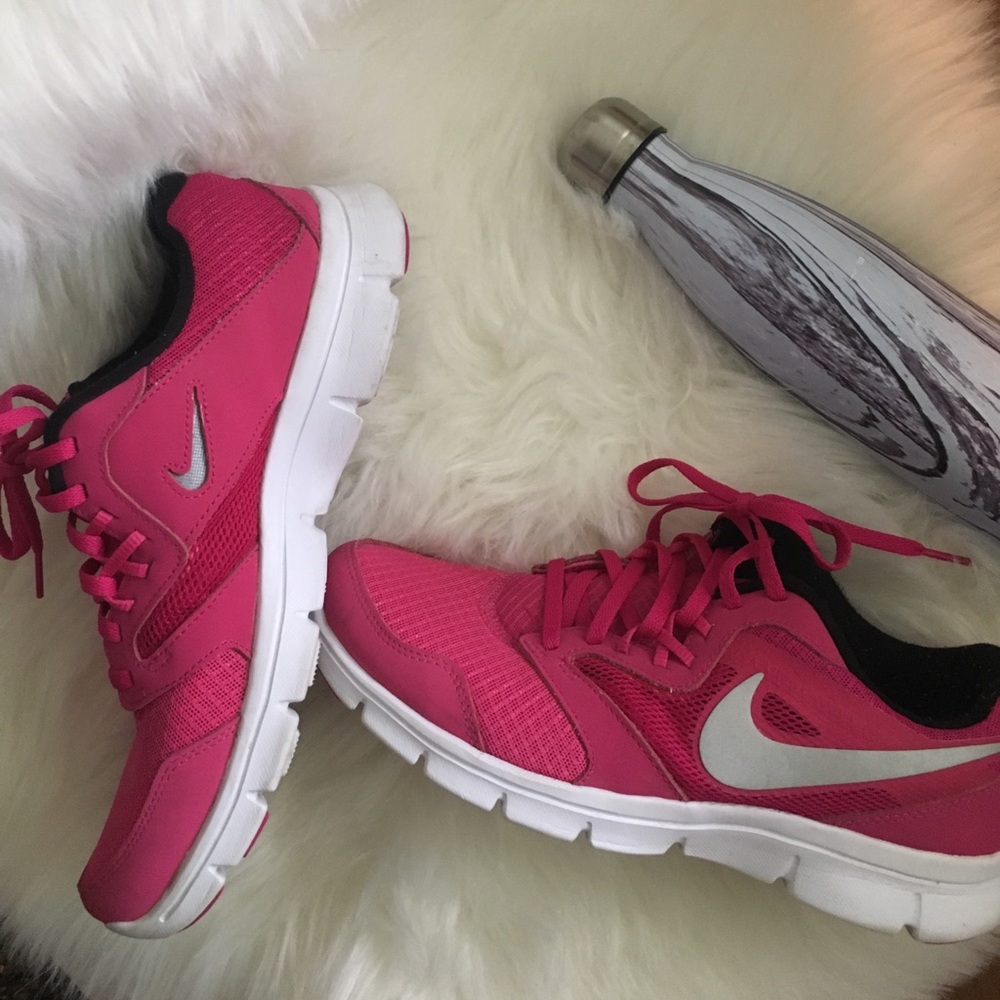 🚫SOLD🚫🎉HOST PICK🎉 BESTinSHOE Nike sneakers - Picture 6 of 7