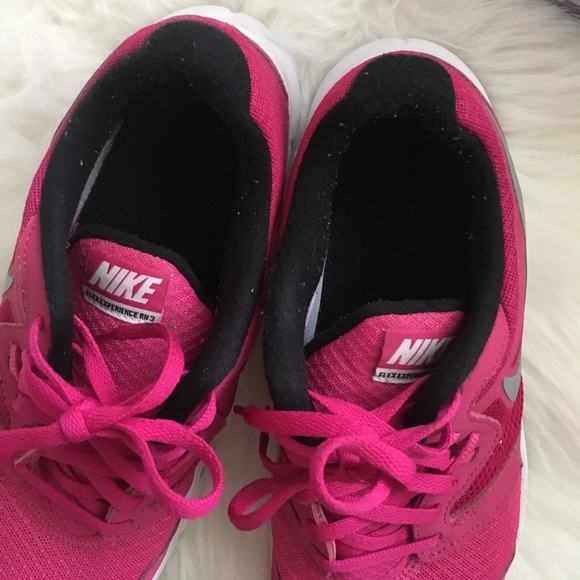 🚫SOLD🚫🎉HOST PICK🎉 BESTinSHOE Nike sneakers - Picture 4 of 7