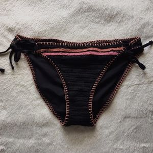 🌸 Embroidered Bikini Bottoms 🌸