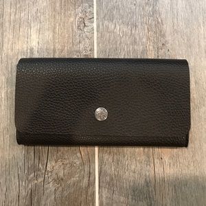 Guang Tong black leather wallet with felt interior