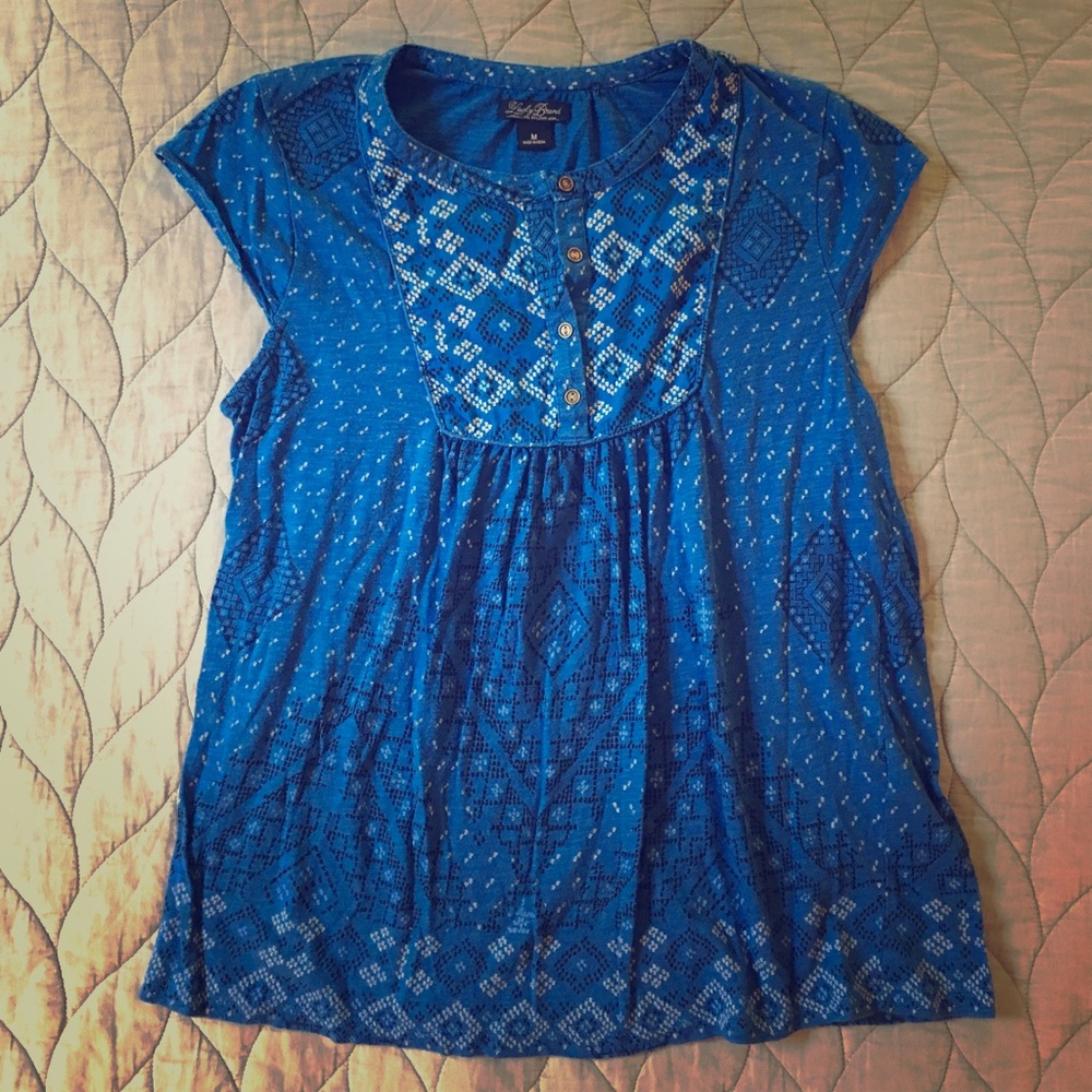 Lucky Brand Tee - Medium - Lightweight