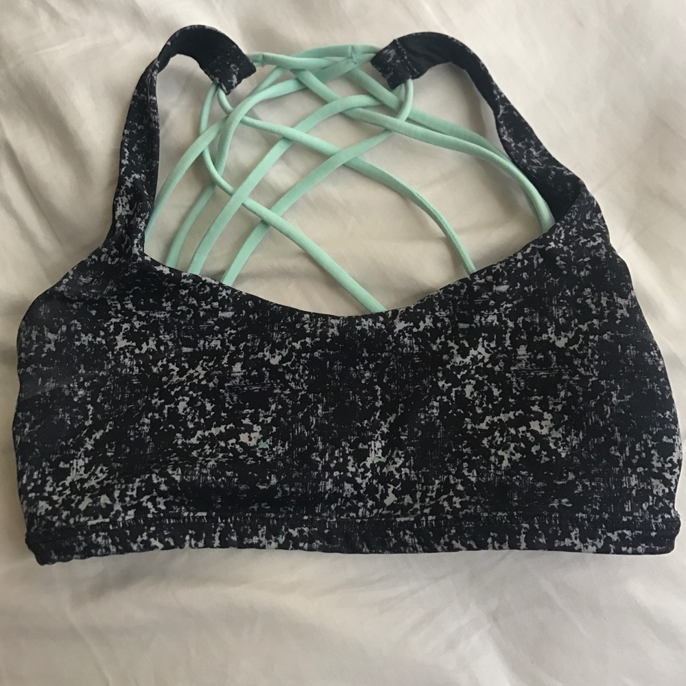 lululemon sports bra