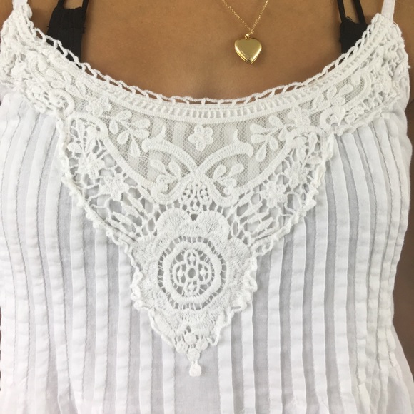 Beautiful White Summer Spaghetti-Strap Shirt - Picture 5 of 7