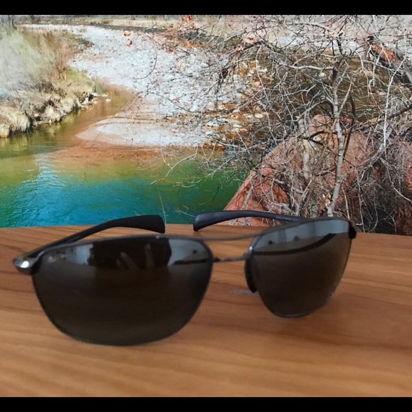 Maui Jim unisex sunglasses. main image 3