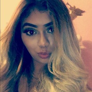 Meet your Posher, Crystal