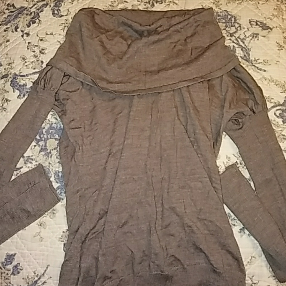 Long sleeve top