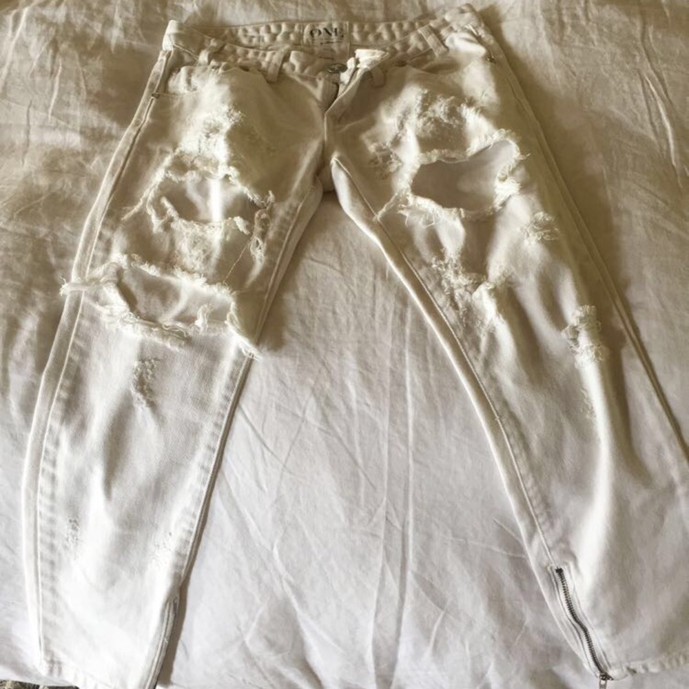 One Teaspoon Trashed Freebirds White Jeans🍒❤️