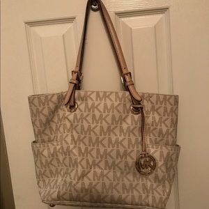 Michael Kors purse