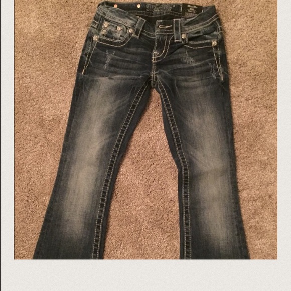 Jeans - Picture 3 of 4