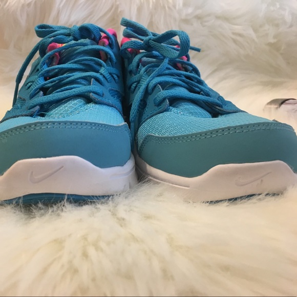 🚫SOLD🚫Like new Nike sneakers 👟 - Picture 2 of 8