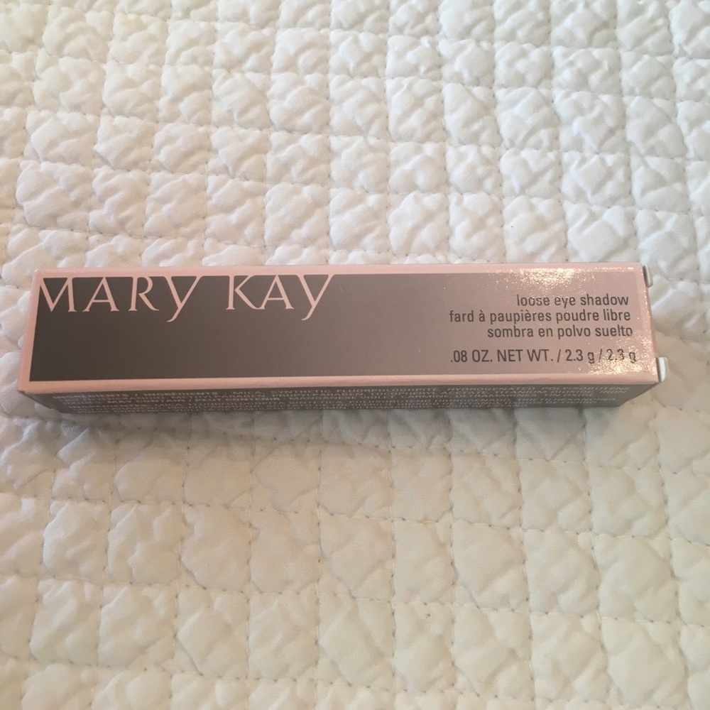 New Mary Kay Loose Eye Shadow - Lilac Lace