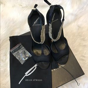 Brian Atwood | Size 8