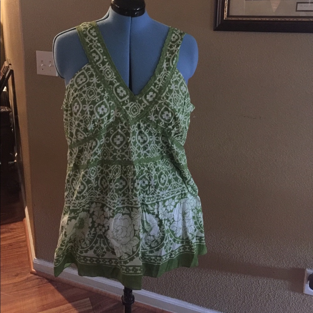 Millenium top Apple green color size 2x New