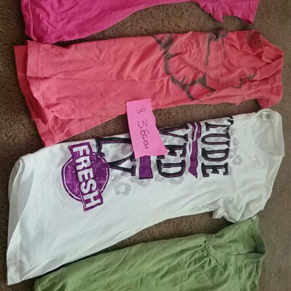 Clothes - Picture 4 of 4