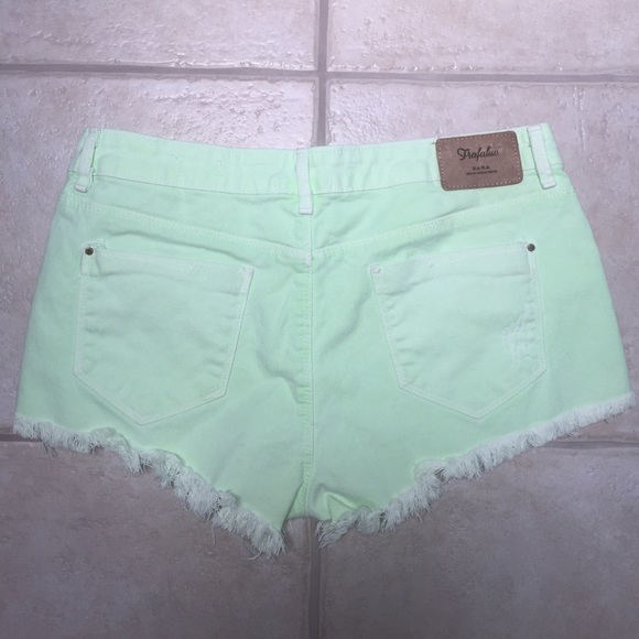 Zara Trafaluc Mint Green Destroyed Shorts size 8 - Picture 3 of 3