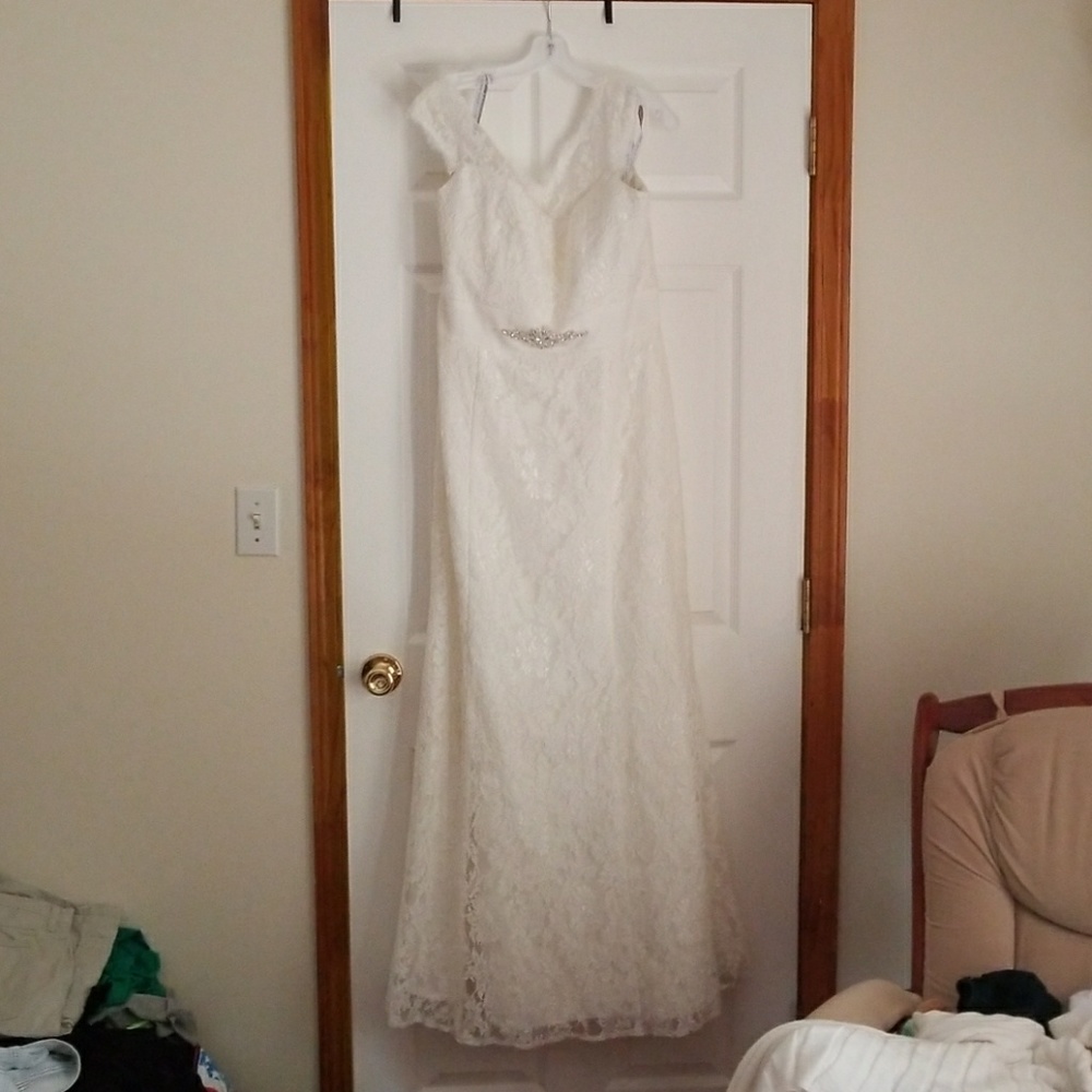 Wedding dress