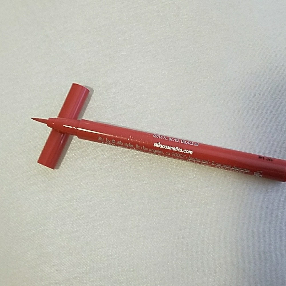 Stila liquid eye liner - Picture 3 of 5