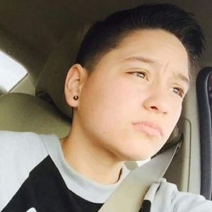 Meet your Posher, Desiree