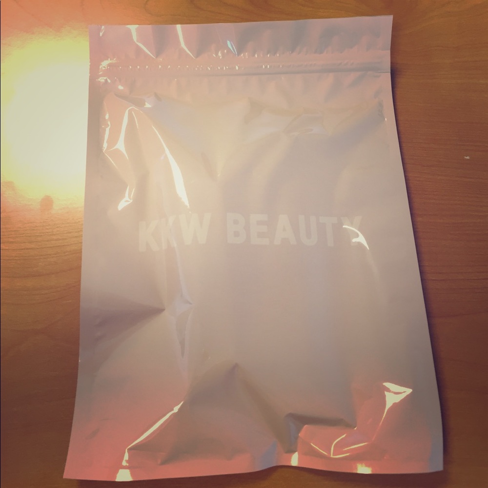 NEW Light KKW Beauty Creme Contour & Highlight Kit