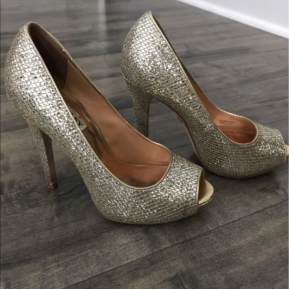 Badgley Mischka Shoes - Badgley Mischka Peep Toe heels