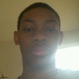 Meet your Posher, Derrick