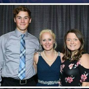 Meet your Posher, Kenzie